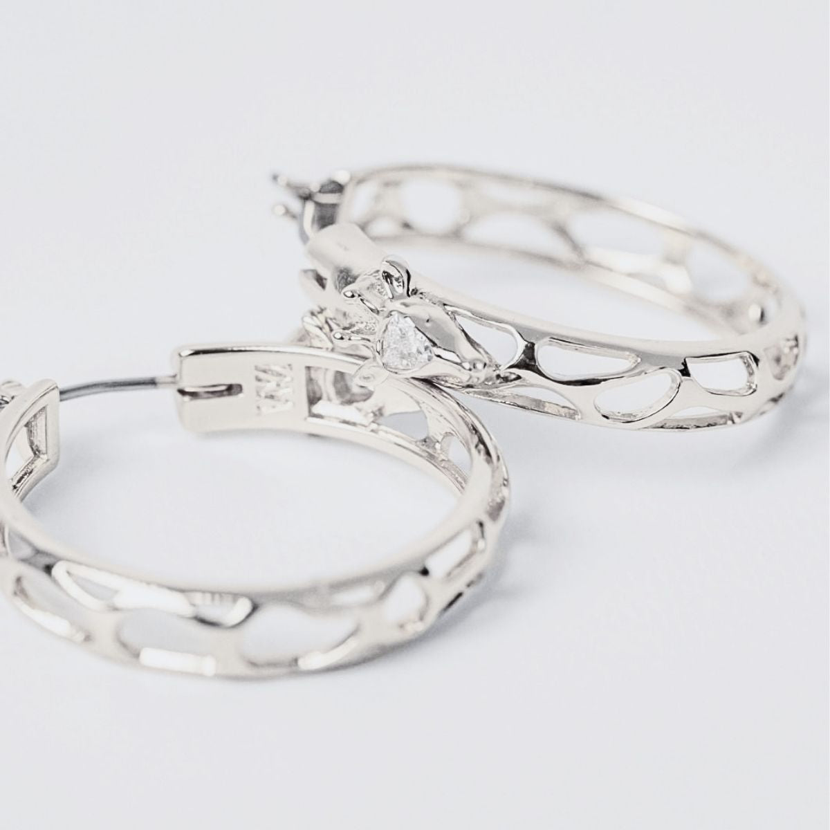 Giraffe Hoops
